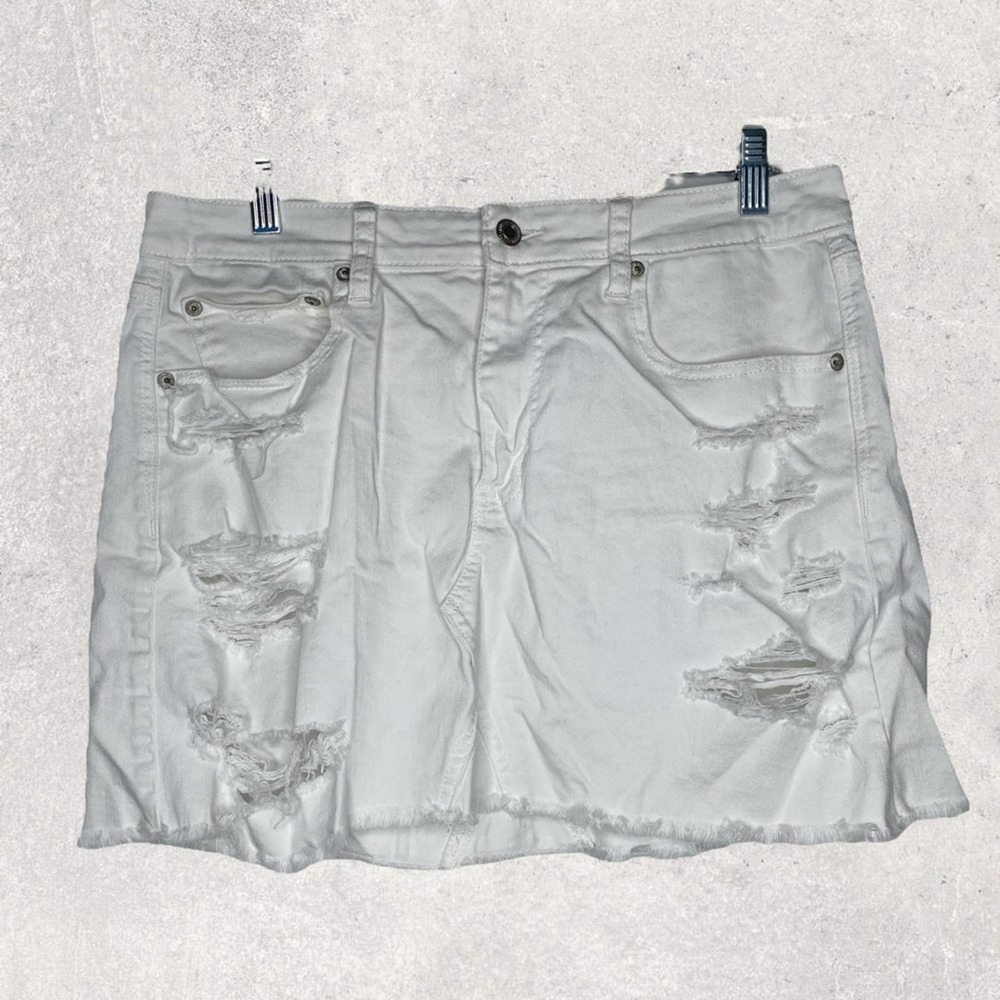 American Eagle White Heavily Distressed Mini Y2K Frayed Hem Denim Skirt Sz 12